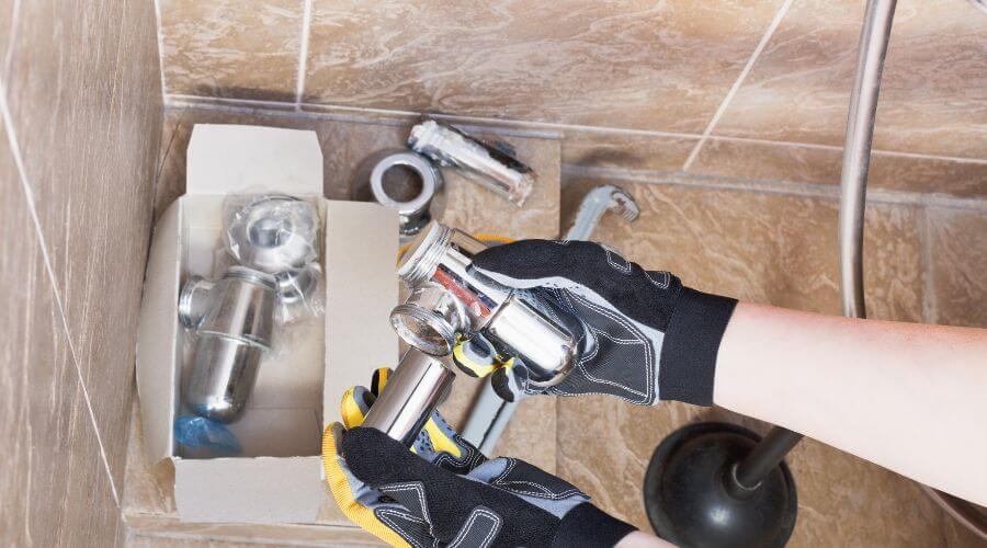 Professional gutter cleaning in Mount Vernon, SD